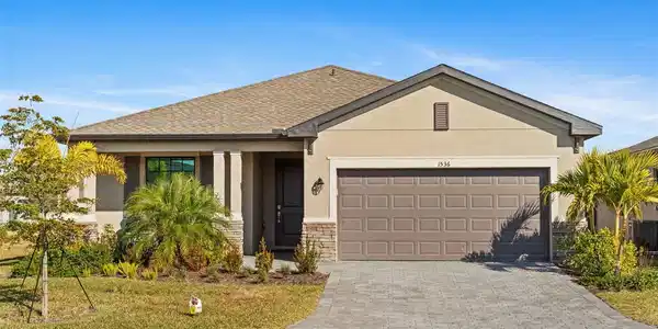 1536 SADDLEWOOD CIRCLE