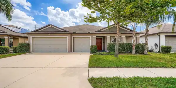917 TIMELESS MOSS DRIVE