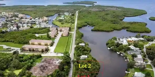 GREEN KEY ROAD