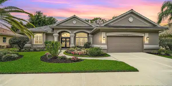 5019 BELLA TERRA DRIVE
