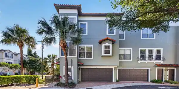 204 ROCK GARDEN PLACE