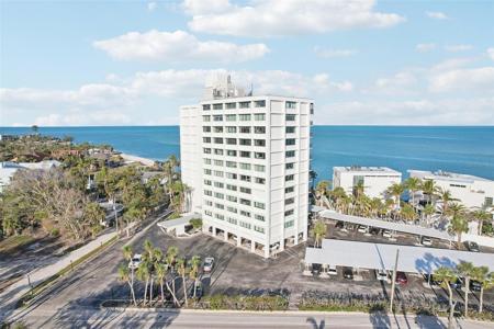 4822 OCEAN BOULEVARD