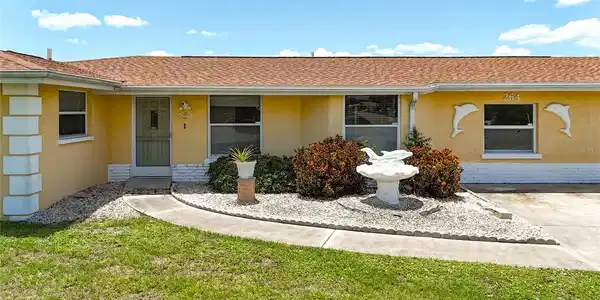 264 E TARPON BOULEVARD NW