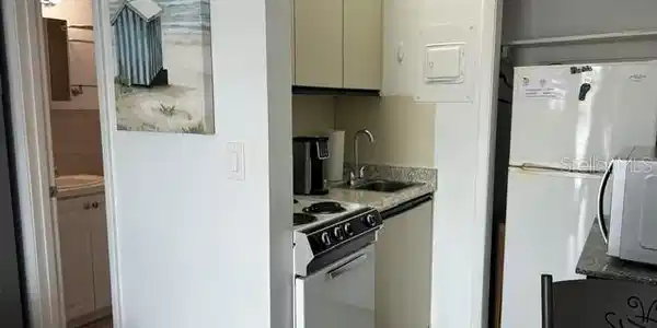 Image 4 Image 4