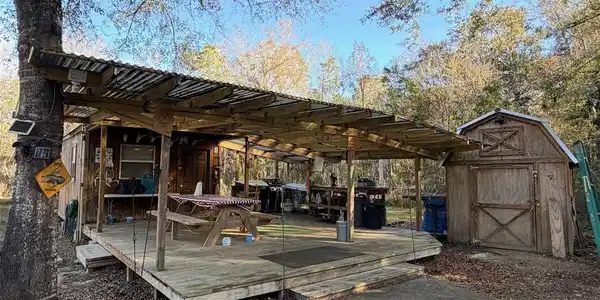 OFF NW 10 PLACE