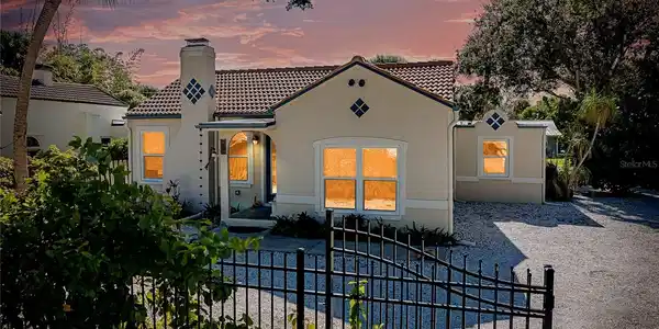 223 PALMETTO ROAD W