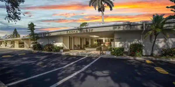 2437 HARBOR BOULEVARD