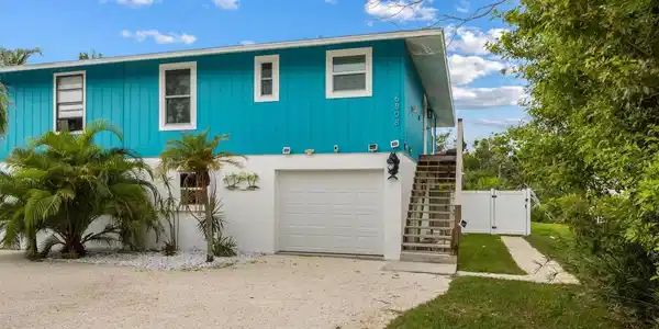 6808 PALM DRIVE