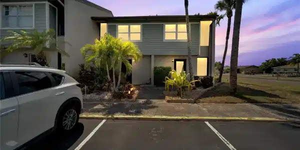 1028 APOLLO BEACH BOULEVARD