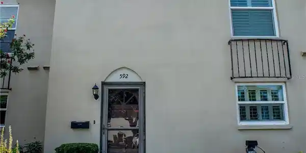 2700 BAYSHORE BOULEVARD