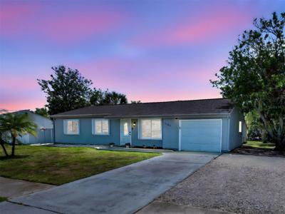 2664 ROXBURY CIRCLE