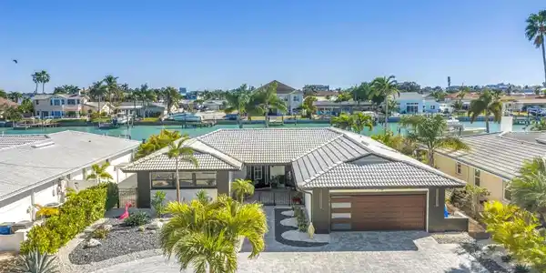 795 CAPRI BOULEVARD