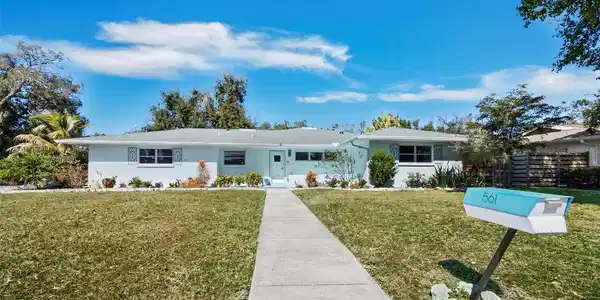 561 CORWOOD DRIVE