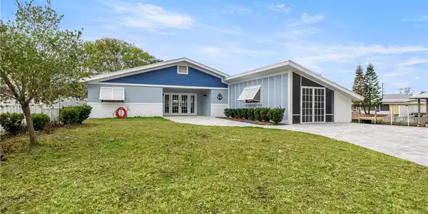 1940 NW 18TH STREET