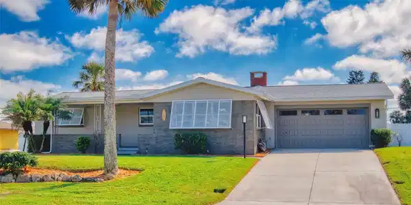 18 SILK OAKS DRIVE