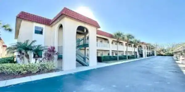 1750 BELLEAIR FOREST DRIVE