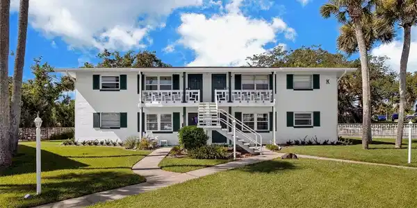 1800 S PALMETTO AVENUE