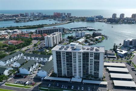 400 ISLAND WAY