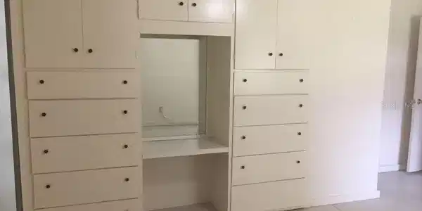 Image 4 Image 4