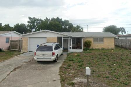 2229 ROSELAWN DRIVE