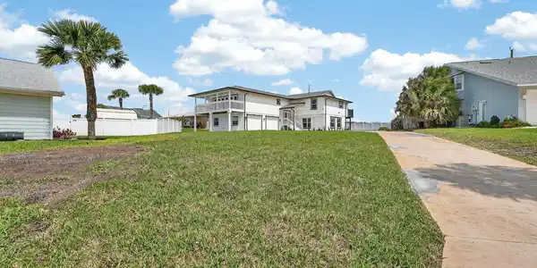 Image 4 Image 4