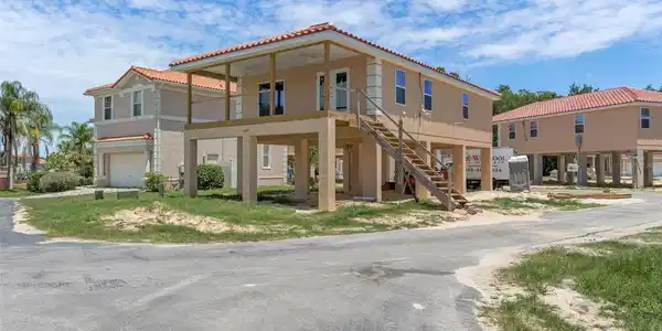 10234 W MIDDLEBURG LOOP