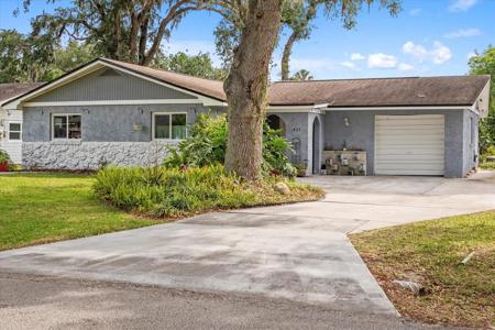 1921 PINE TREE DRIVE