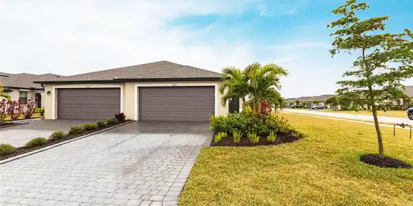 1912 SADDLEWOOD CIRCLE