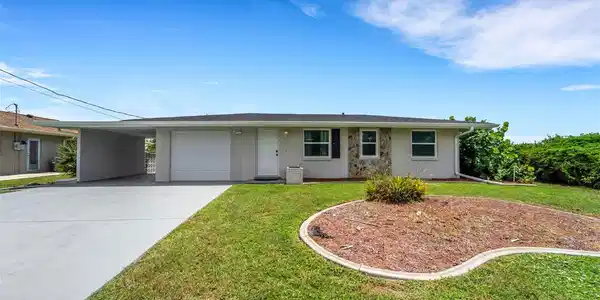 181 W TARPON BOULEVARD NW