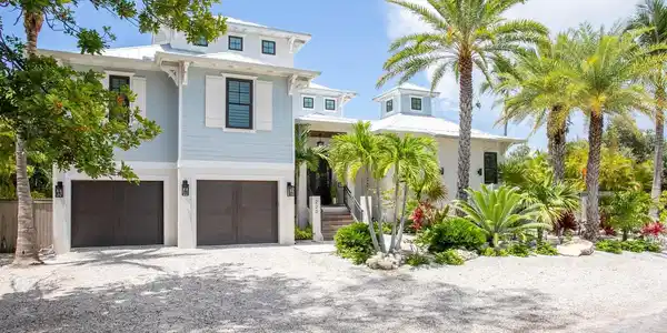 220 N HARBOR DRIVE