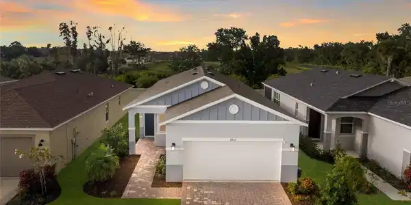 2652 89TH STREET CIRCLE E