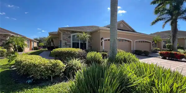 4721 TURNBERRY CIRCLE