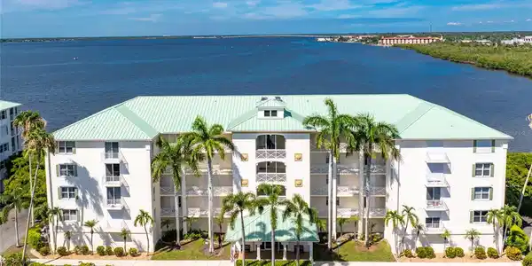 200 HARBOR WALK DRIVE