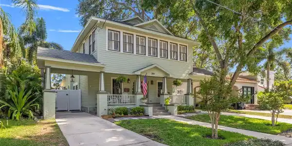 3114 W GRANADA STREET