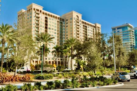 750 N TAMIAMI TRAIL