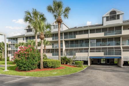 5557 SEA FOREST DRIVE