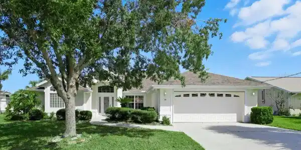 34 COLLINGDALE COURT