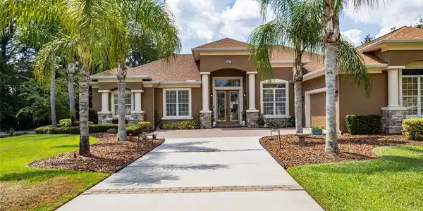 207 WILLOW OAK WAY
