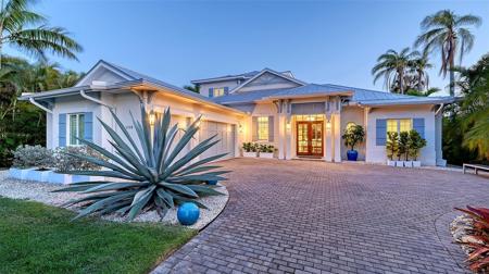 1530 PINE BAY DRIVE