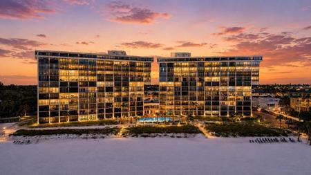 20 WHISPERING SANDS DRIVE