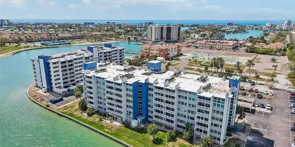 500 TREASURE ISLAND CAUSEWAY