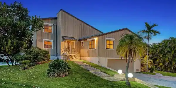4367 POMPANO LANE