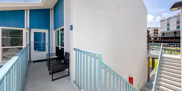 Image 4 Image 4