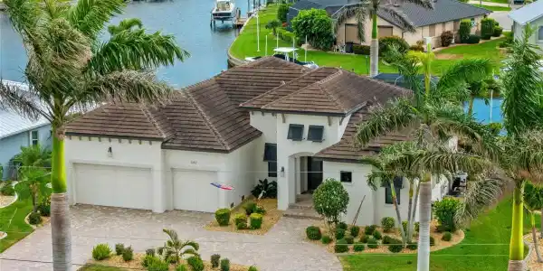 3353 SANDPIPER DRIVE