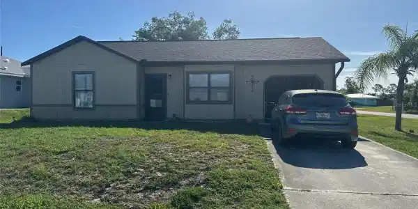 807 HALEYBURY STREET