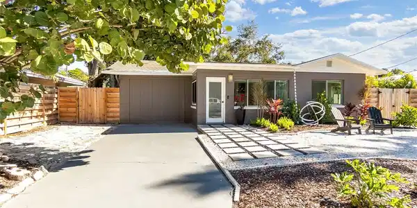 3842 CHAPEL DRIVE