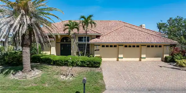 5023 KEY LARGO DRIVE