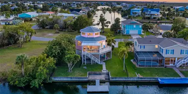 3460 CRAPE MYRTLE DRIVE