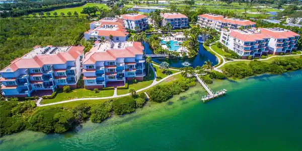 360 GULF OF MEXICO DRIVE
