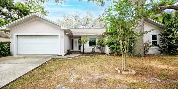 27 SUMMIT LANE